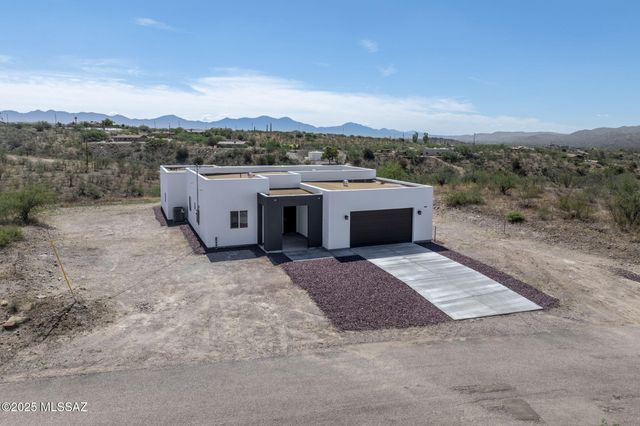 219 Calle Ranaculo, Rio Rico, AZ 85648