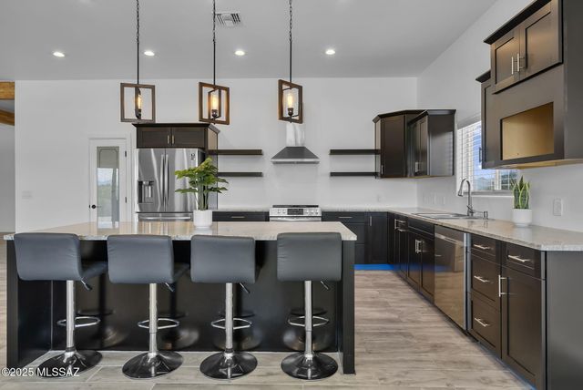 219 Calle Ranaculo, Rio Rico, AZ 85648