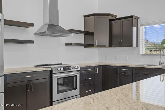 219 Calle Ranaculo, Rio Rico, AZ 85648