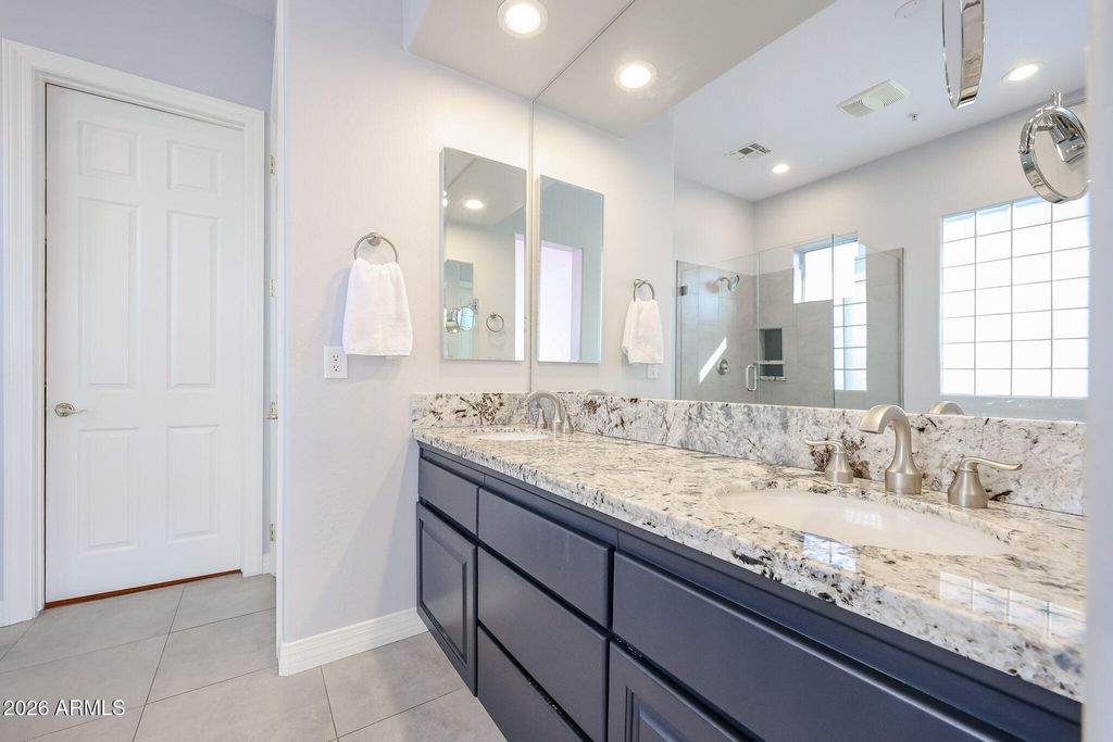 Image 25 of property listing at 7251 E BRISA Drive, Scottsdale, AZ 85266