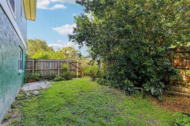 808 FRANKLIN CIRCLE, Palm Harbor, FL 34683