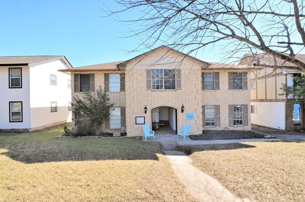 3429 Willowrun DR A, Austin, TX 78704