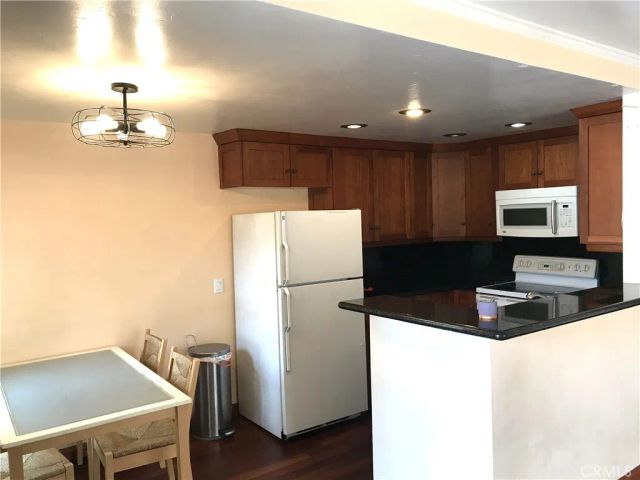 3103 Evening Way B, La Jolla, CA 92037