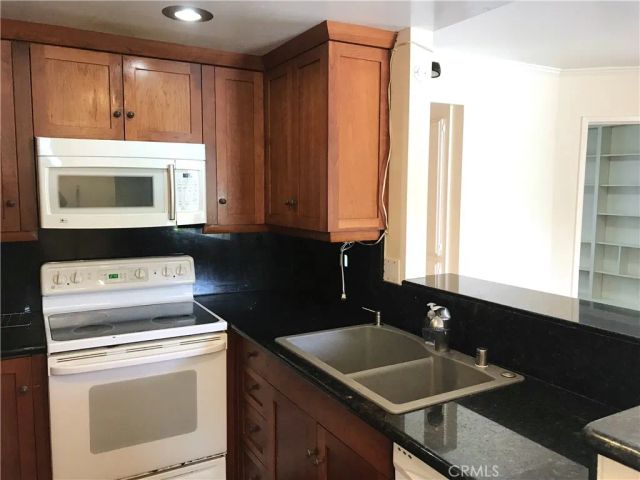 3103 Evening Way B, La Jolla, CA 92037