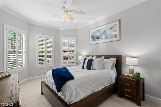 8677 Dilillo CT, Naples, FL 34119