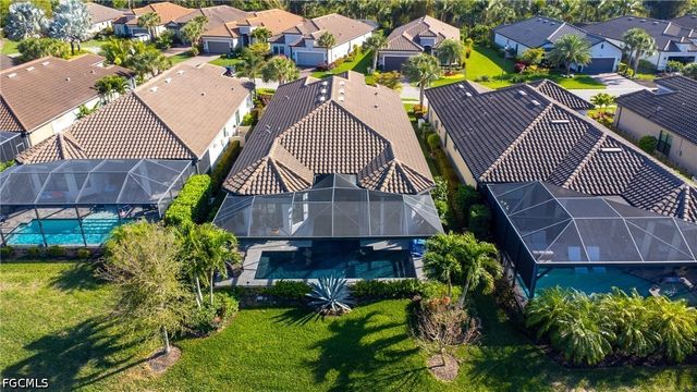 8677 Dilillo CT, Naples, FL 34119