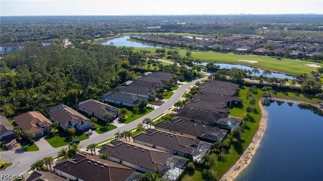 8677 Dilillo CT, Naples, FL 34119