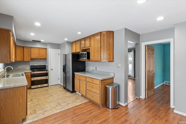 3708 Kirkwood Drive, Fort Wayne, IN 46805