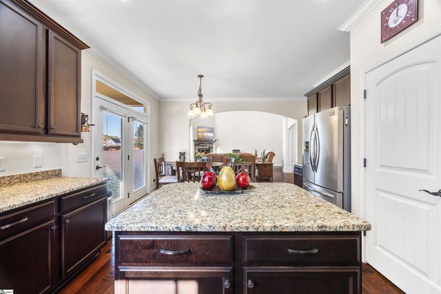 10 Meadowgold Lane, Greer, SC 29651