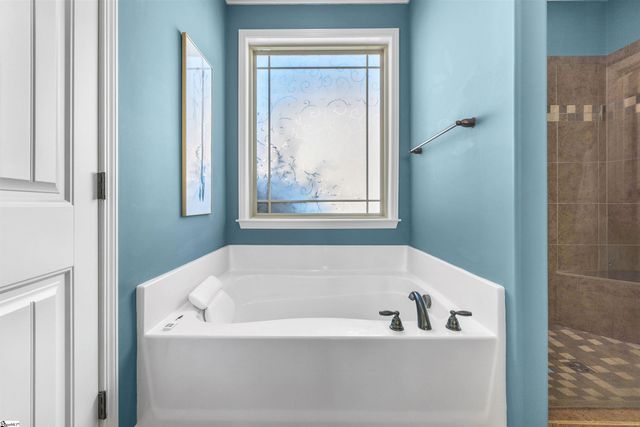 10 Meadowgold Lane, Greer, SC 29651