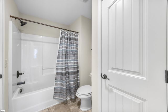 10 Meadowgold Lane, Greer, SC 29651