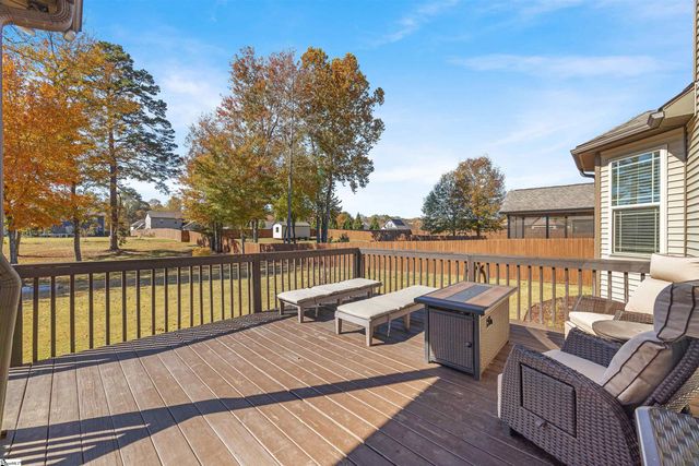 10 Meadowgold Lane, Greer, SC 29651