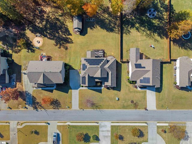 10 Meadowgold Lane, Greer, SC 29651