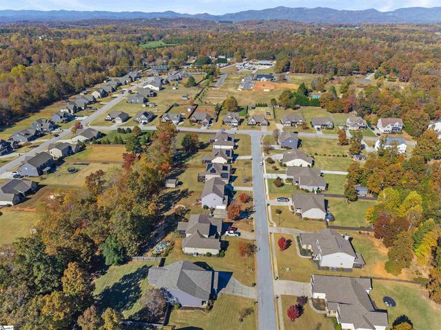 10 Meadowgold Lane, Greer, SC 29651