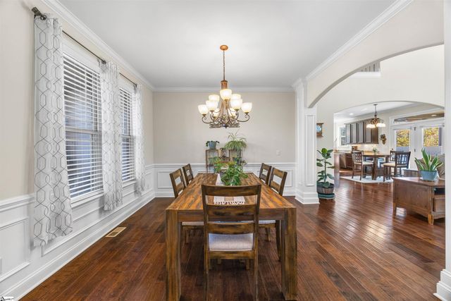 10 Meadowgold Lane, Greer, SC 29651