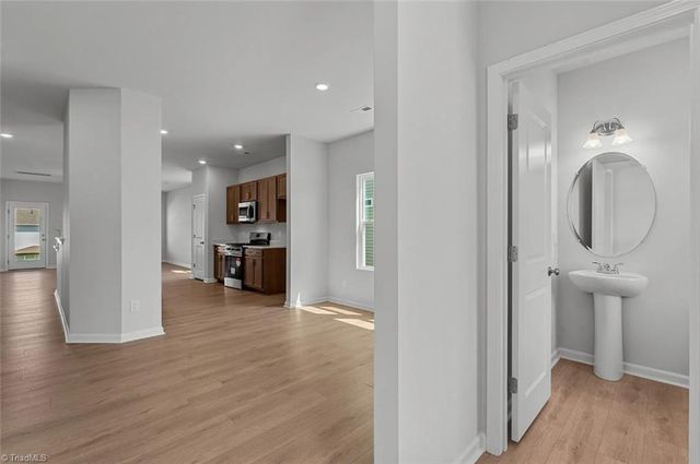 2533 Raspberry Hill Drive, Winston-salem, NC 27106