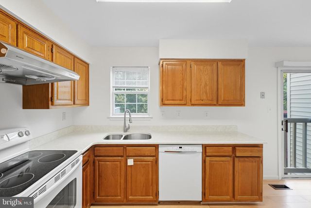 2724 HUNTERS GATE TER, Silver Spring, MD 20904