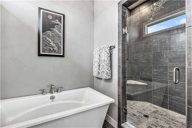 9561 Wild Rose Lane, Lenexa, KS 66227