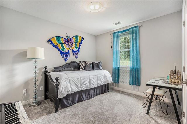 9561 Wild Rose Lane, Lenexa, KS 66227