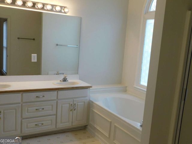 1570 Hill Crossing Court, Grayson, GA 30017