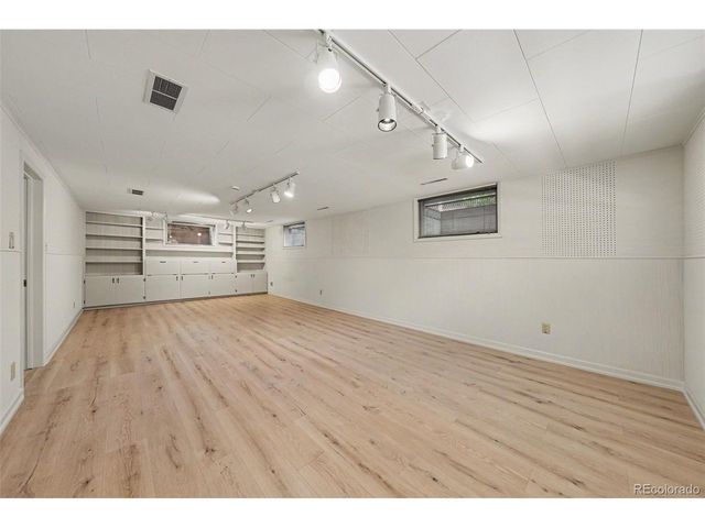 1924 21st Avenue Ct, Greeley, CO 80631
