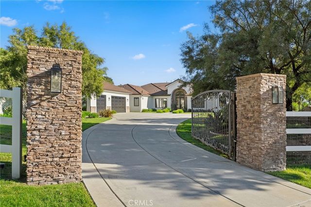 45090 Via Tornado, Temecula, CA 92590