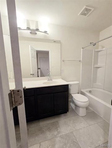 157 Day Lily Lane, Wentzville, MO 63385