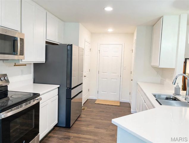 157 Day Lily Lane, Wentzville, MO 63385