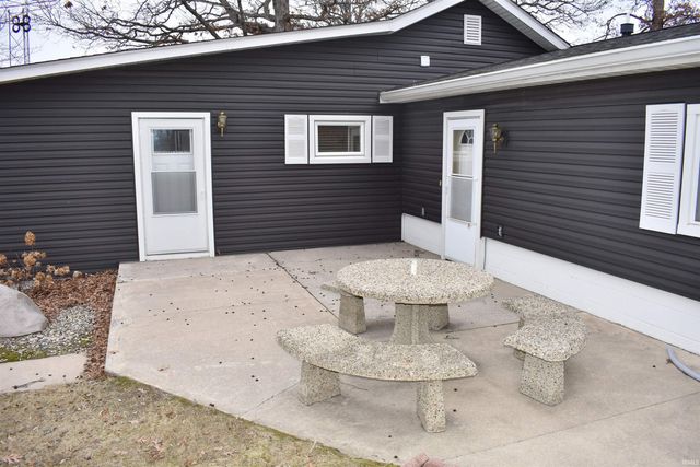 3097 E Stahl Road, Monon, IN 47959