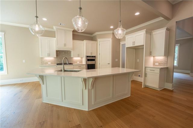 120 Fall Pippin Court, Clarkesville, GA 30523