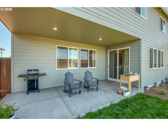31067 Nw TIMERIC Dr, North Plains, OR 97133