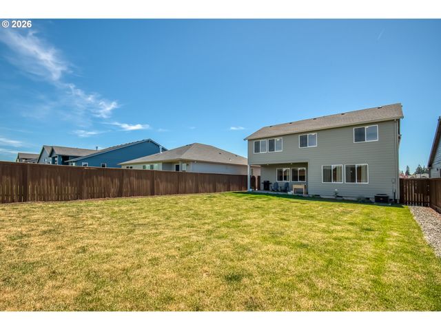 31067 Nw TIMERIC Dr, North Plains, OR 97133