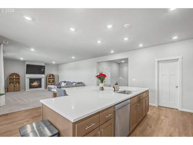 31067 Nw TIMERIC Dr, North Plains, OR 97133