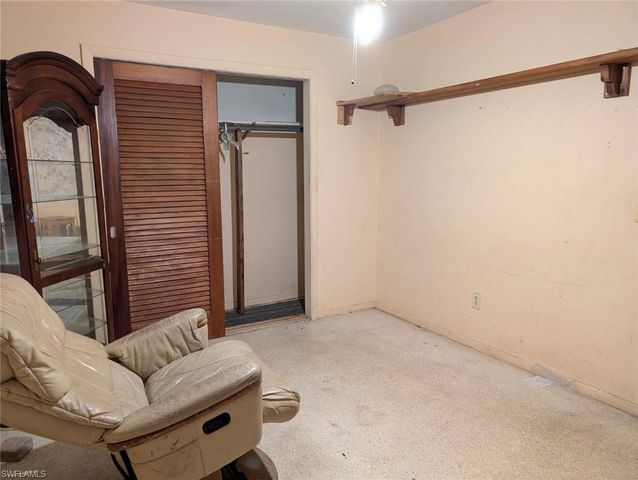 376 Kingston DR E, Fort Myers, FL 33905