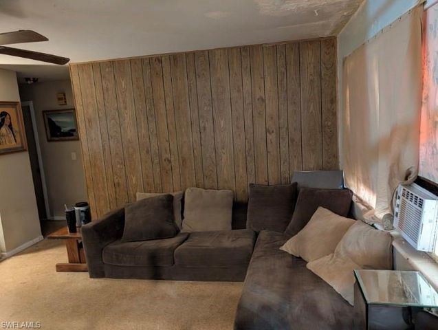 376 Kingston DR E, Fort Myers, FL 33905