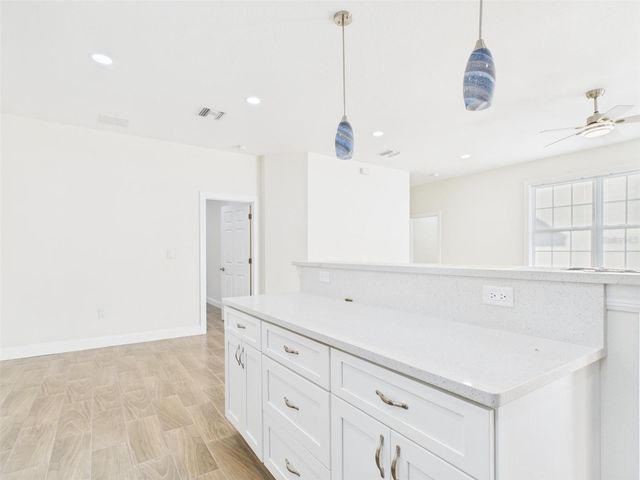 721 NE 4TH STREET, Fort Meade, FL 33841