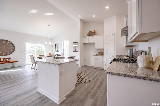 Lot 9 Faiths Way, Bettendorf, IA 52722