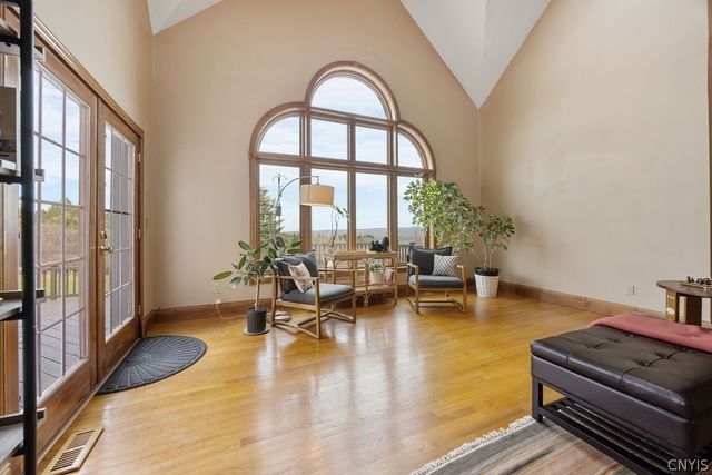 7603 Windsbury Circle, Pompey, NY 13104