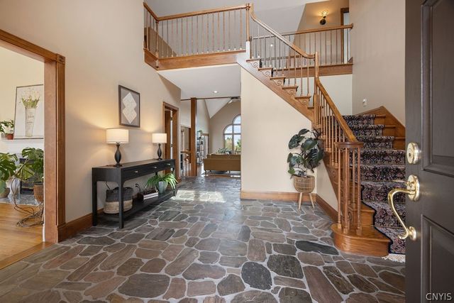 7603 Windsbury Circle, Pompey, NY 13104