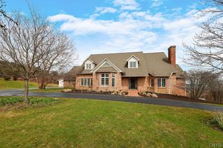 7603 Windsbury Circle, Pompey, NY 13104