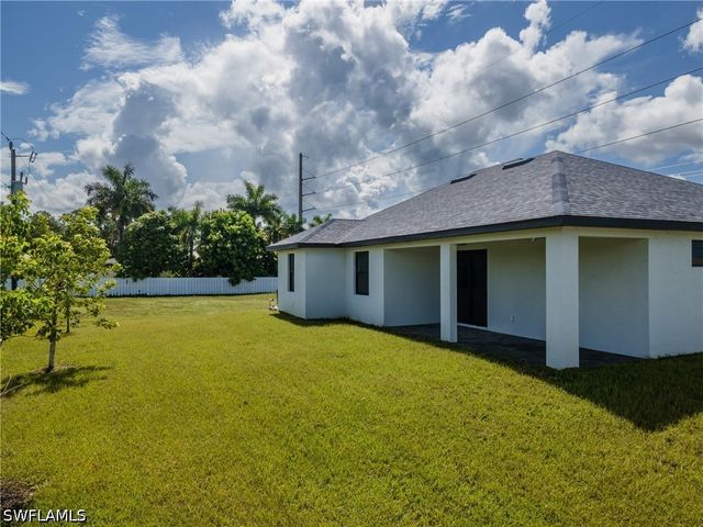 1817 Kismet PKWY W, Cape Coral, FL 33993