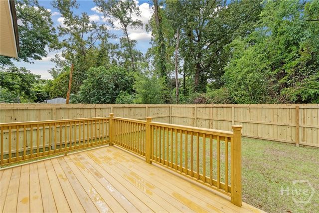 609 Magazine Avenue, Savannah, GA 31412
