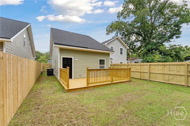 609 Magazine Avenue, Savannah, GA 31412