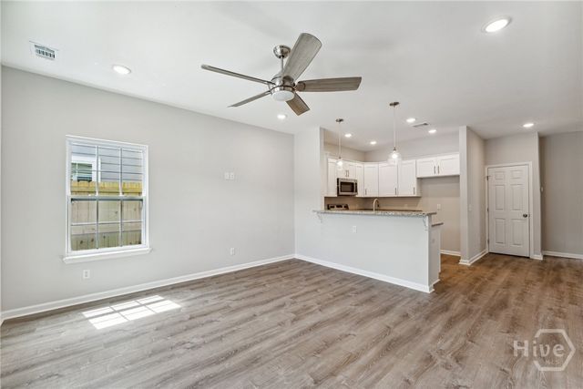 609 Magazine Avenue, Savannah, GA 31412