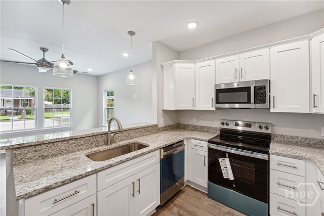 609 Magazine Avenue, Savannah, GA 31412