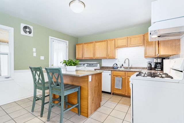 531 Glen Avenue, Romeoville, IL 60446