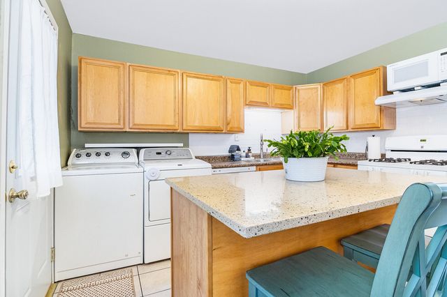 531 Glen Avenue, Romeoville, IL 60446