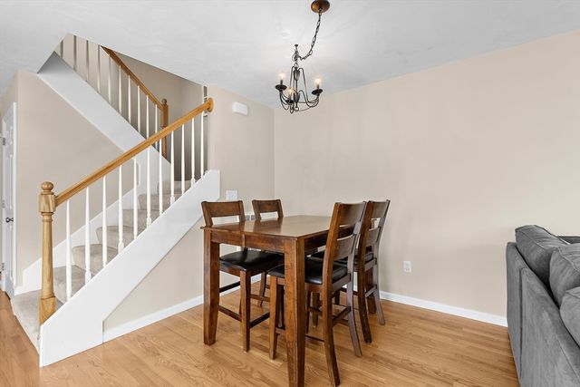 4 Paul Revere Path 4, Hopkinton, MA 01748