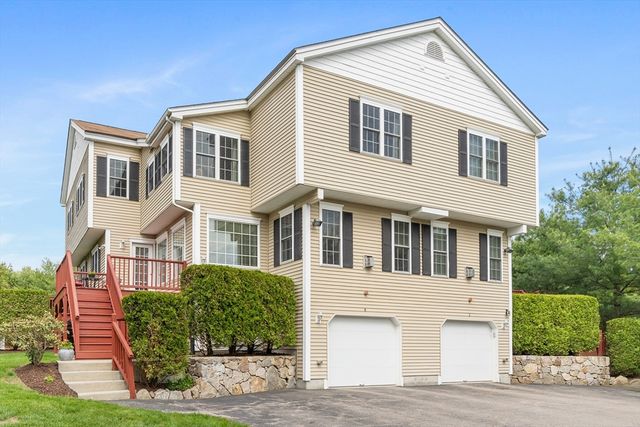 4 Paul Revere Path 4, Hopkinton, MA 01748