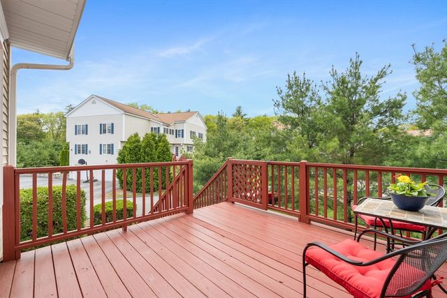 4 Paul Revere Path 4, Hopkinton, MA 01748